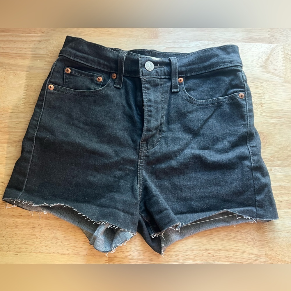 LEVIS High Waisted ♠️ Jean Shorts